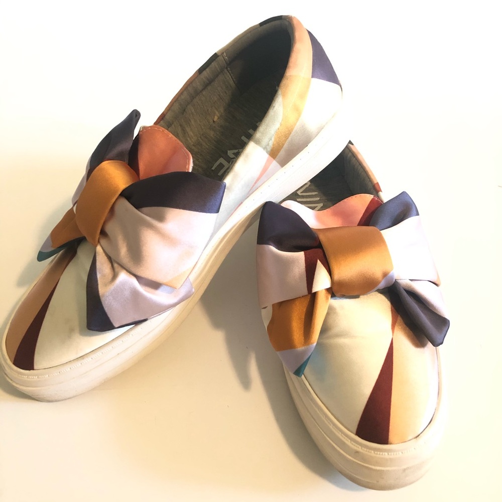 Nine West Onosha Flat Bow Sneaker